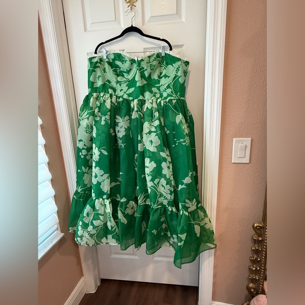 Selkie corset dress - Picture 2 of 5